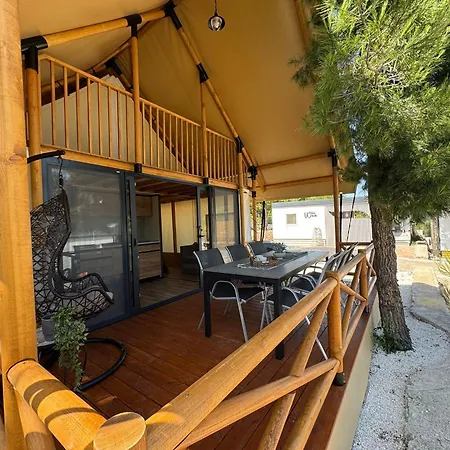 Luna Glamping De Luxe * Drage