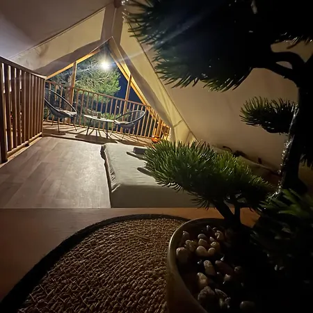 Οργανωμένο κάμπινγκ Luna Glamping De Luxe Drage