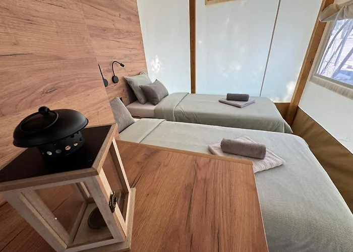 Luksusowy namiot Luna Glamping De Luxe *