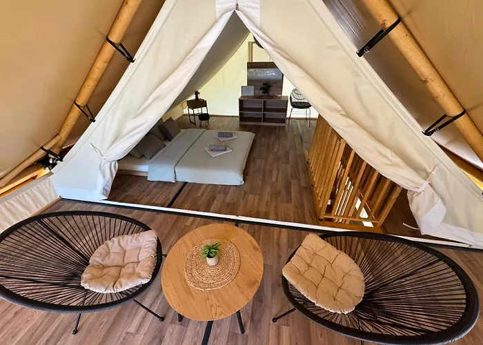Luksusowy namiot Luna Glamping De Luxe *