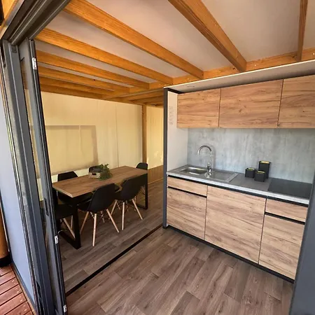 Luna Glamping De Luxe Drage