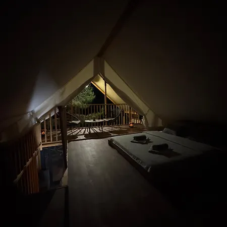 Luna Glamping De Luxe אוהל מפואר