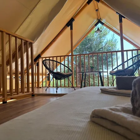 Luna Glamping De Luxe