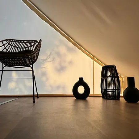 Luna Glamping De Luxe *