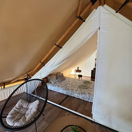 Luna Glamping De Luxe خيمة فخمة