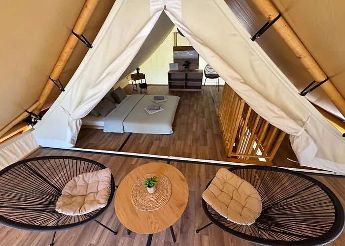 Luxusní stan Luna Glamping De Luxe *